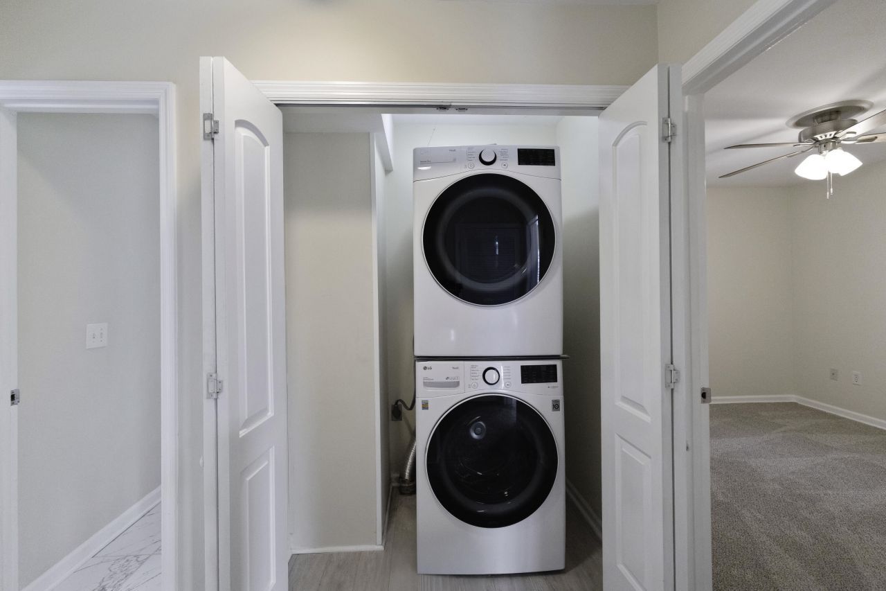 1536 Vantage Point Photo 13