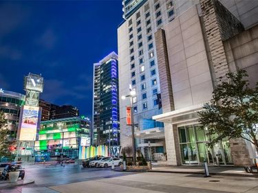 2430 Victory Park Lane, Unit 1809, Dallas, TX 75219