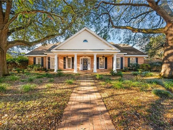 4210 WELLINGTON Boulevard, Alexandria, LA 71303