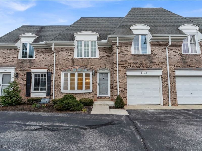 34116 Chagrin Boulevard, Unit 9103, Moreland Hills, OH 44022 Photo 2