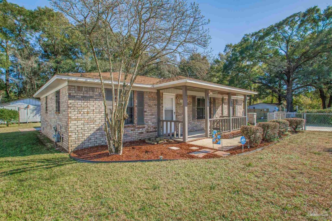 8424 Forge Pl, Pensacola, FL 32514 Main Photo