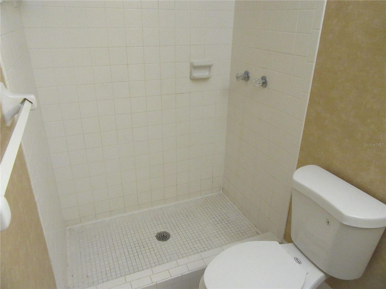 1143 85th Terrace N, Unit C, Saint Petersburg, FL 33702 Photo