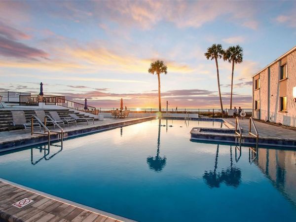 1555 TARPON CENTER DRIVE, Unit 214, VENICE, FL 34285