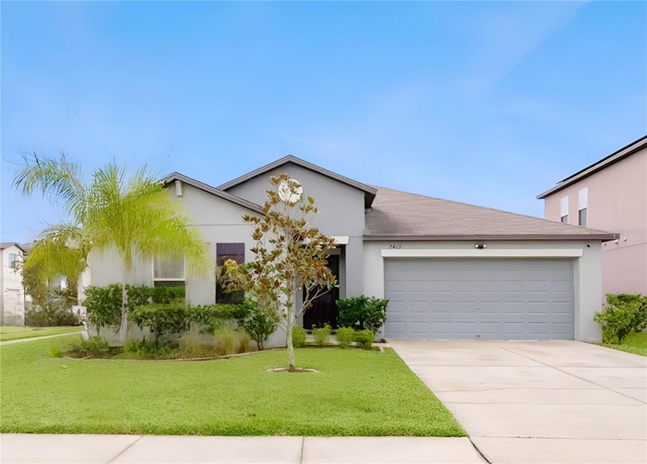 7419 Pearly Everlasting Avenue, Tampa, FL 33619 Main Photo