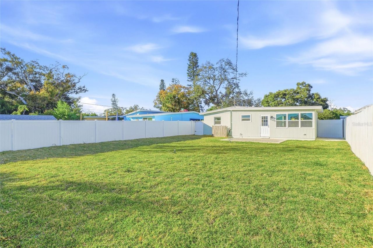 620 53rd Avenue S, Saint Petersburg, FL 33705 Photo