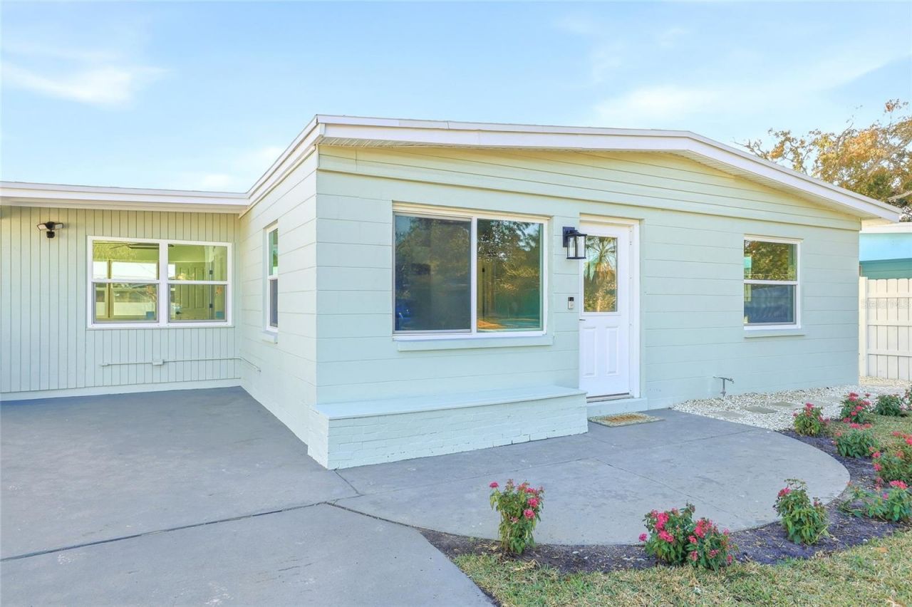 620 53rd Avenue S, Saint Petersburg, FL 33705 Photo