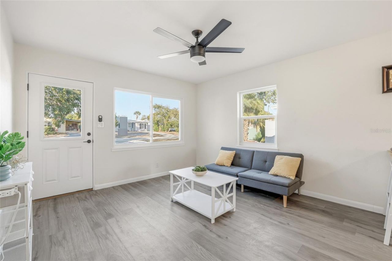 620 53rd Avenue S, Saint Petersburg, FL 33705 Photo