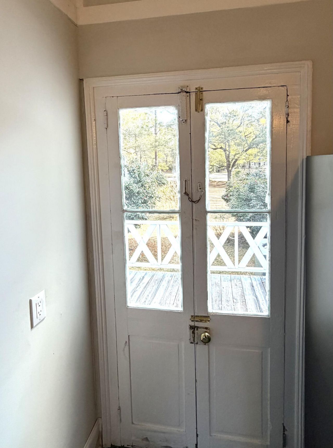 1217 Wichman Street Photo 14