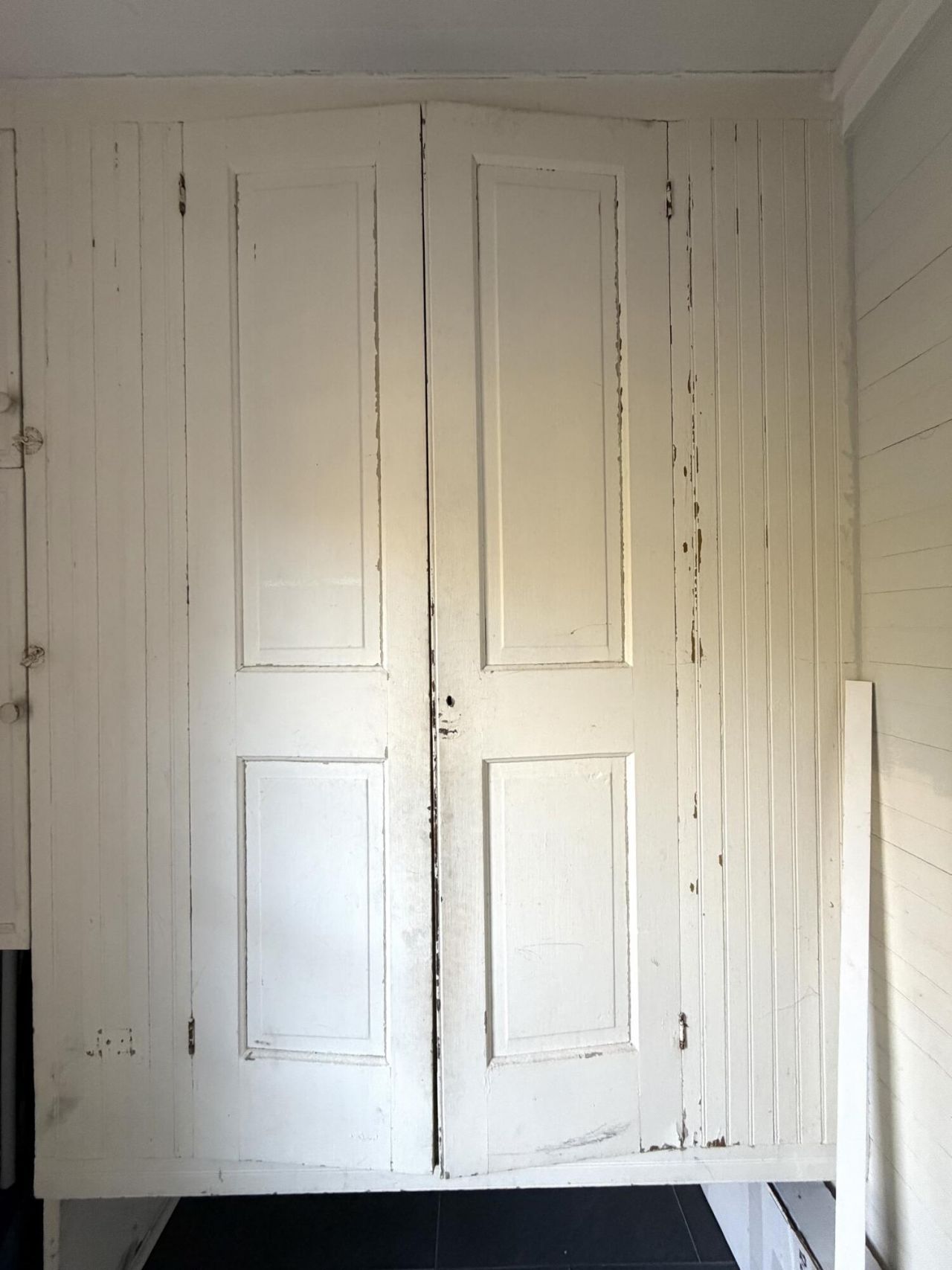 1217 Wichman Street Photo 23