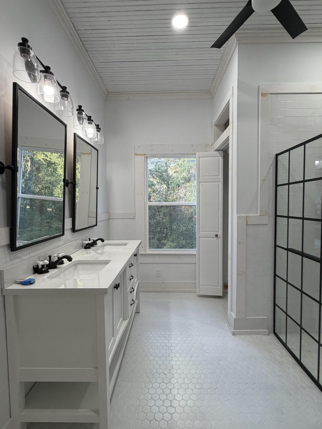 1217 Wichman Street Photo 28