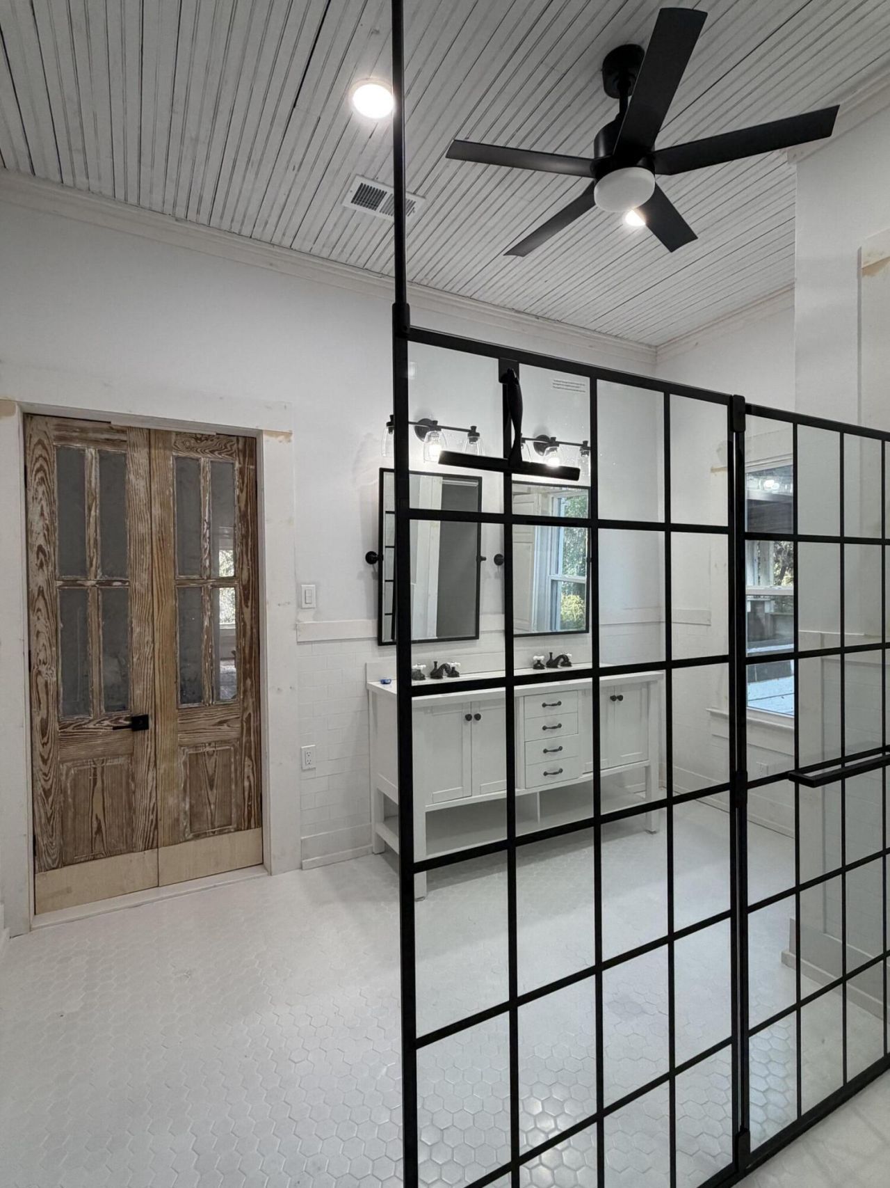 1217 Wichman Street Photo 29