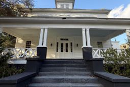 1217 Wichman Street photo 4