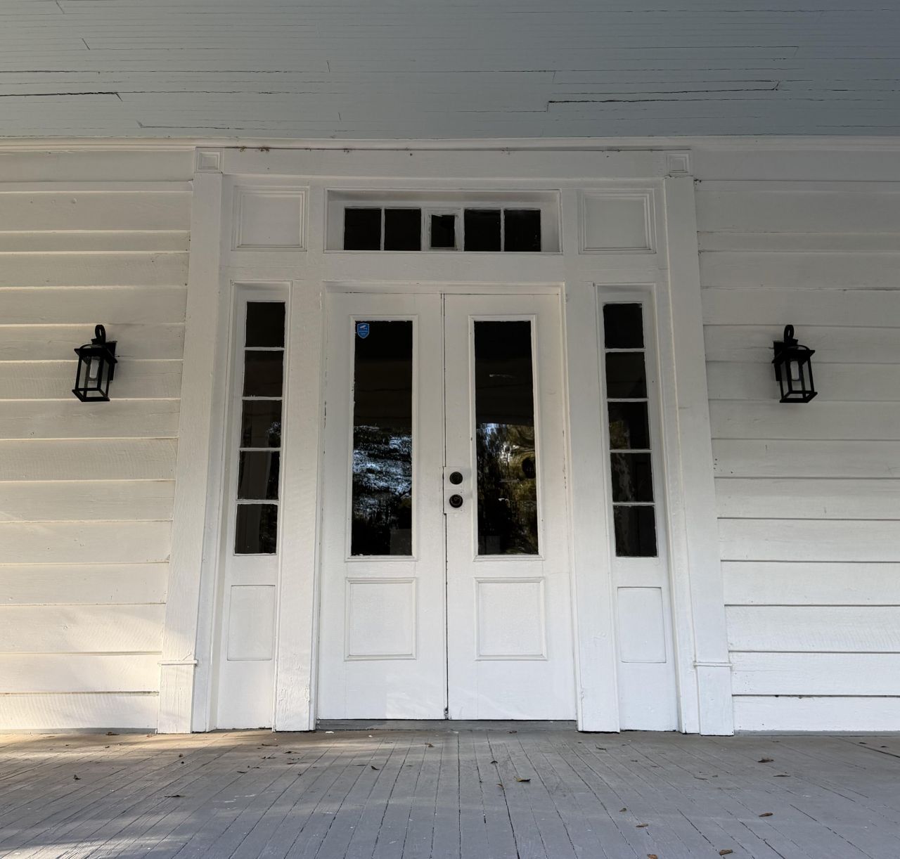 1217 Wichman Street Photo 5