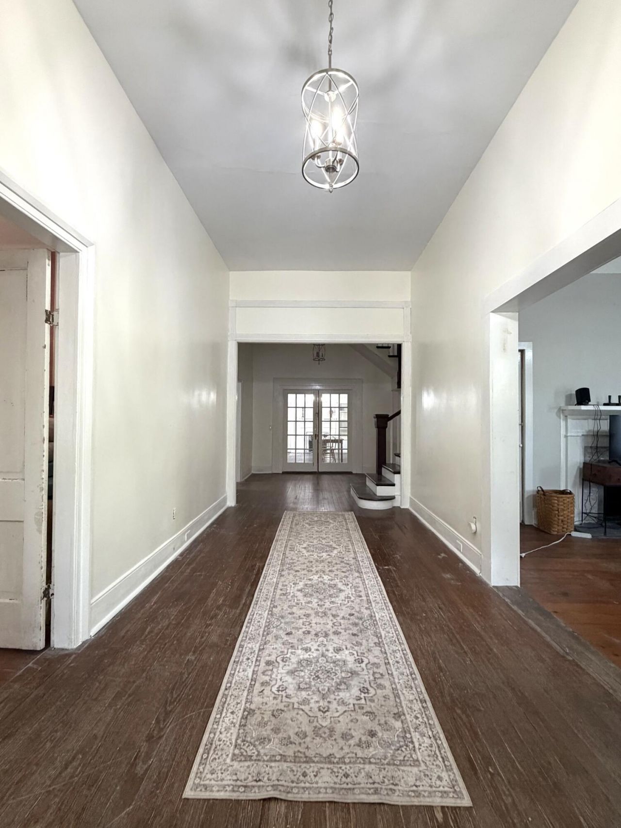 1217 Wichman Street Photo 7