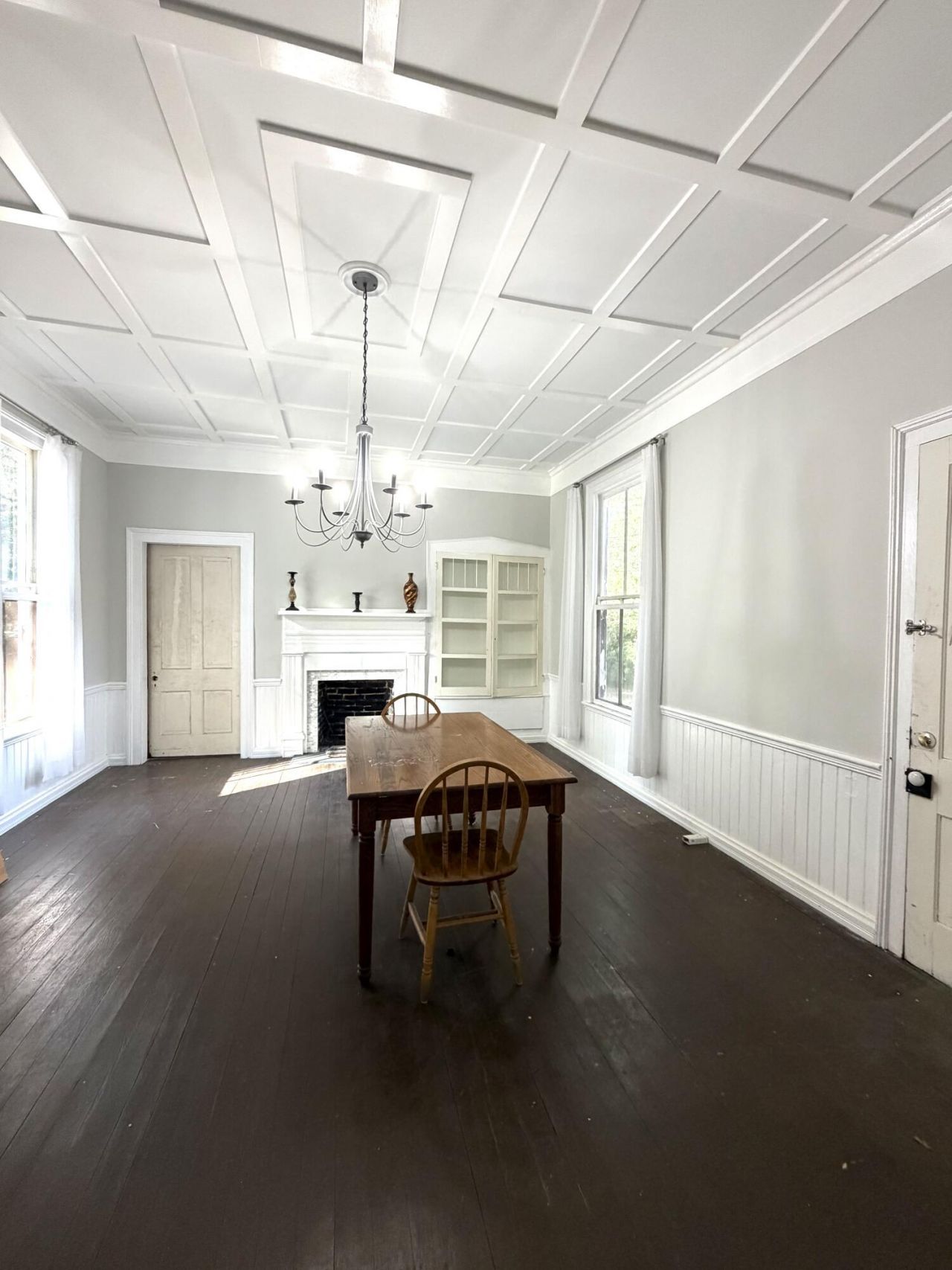 1217 Wichman Street Photo 9