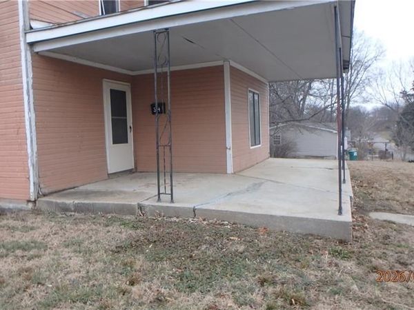 344 W 10th Street, Horton, KS 66439