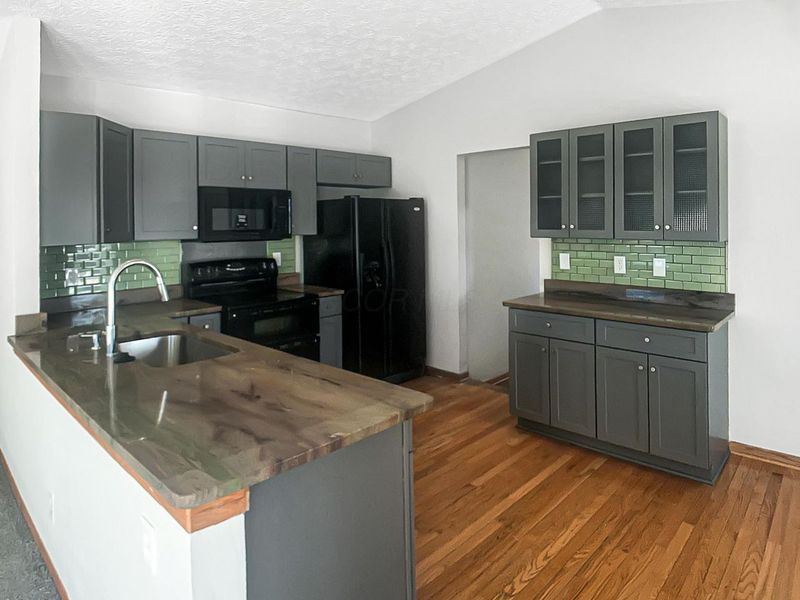 456 Saint Thomas Drive, Westerville, OH 43081 Photo 8