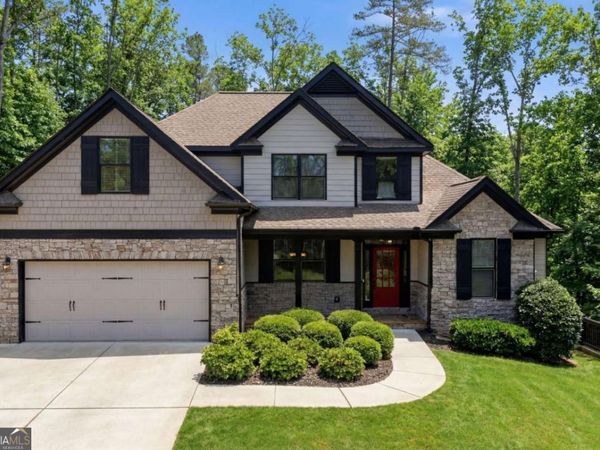 132 Amberleigh Drive, White, GA 30184