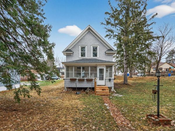 1711 4th Street E, Saint Paul, MN 55106