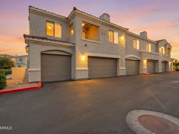 900 S CANAL Drive, Unit 211, Chandler, AZ 85225