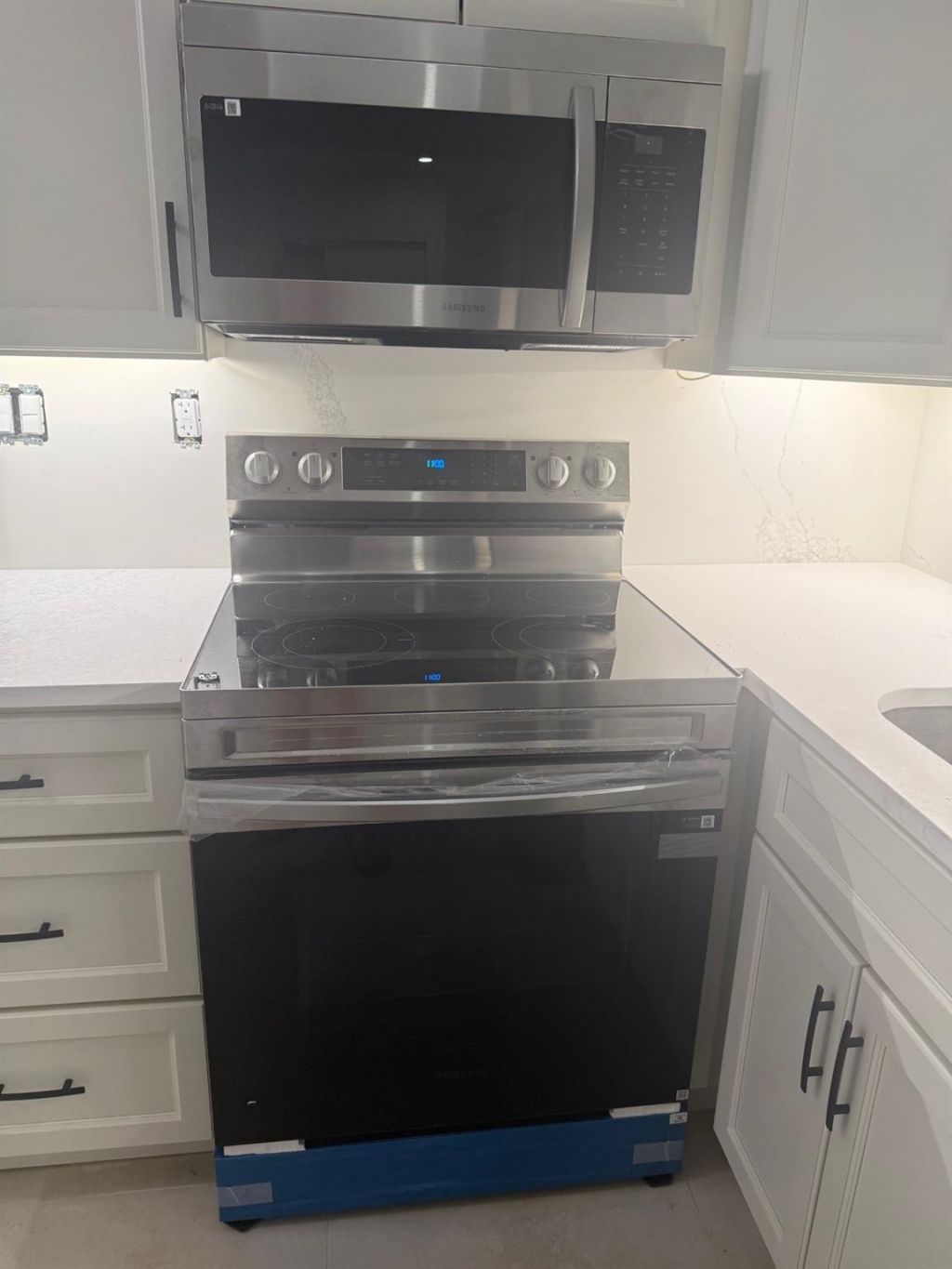 2725 Middle River Drive, Unit 11, Fort Lauderdale, FL 33306 Photo