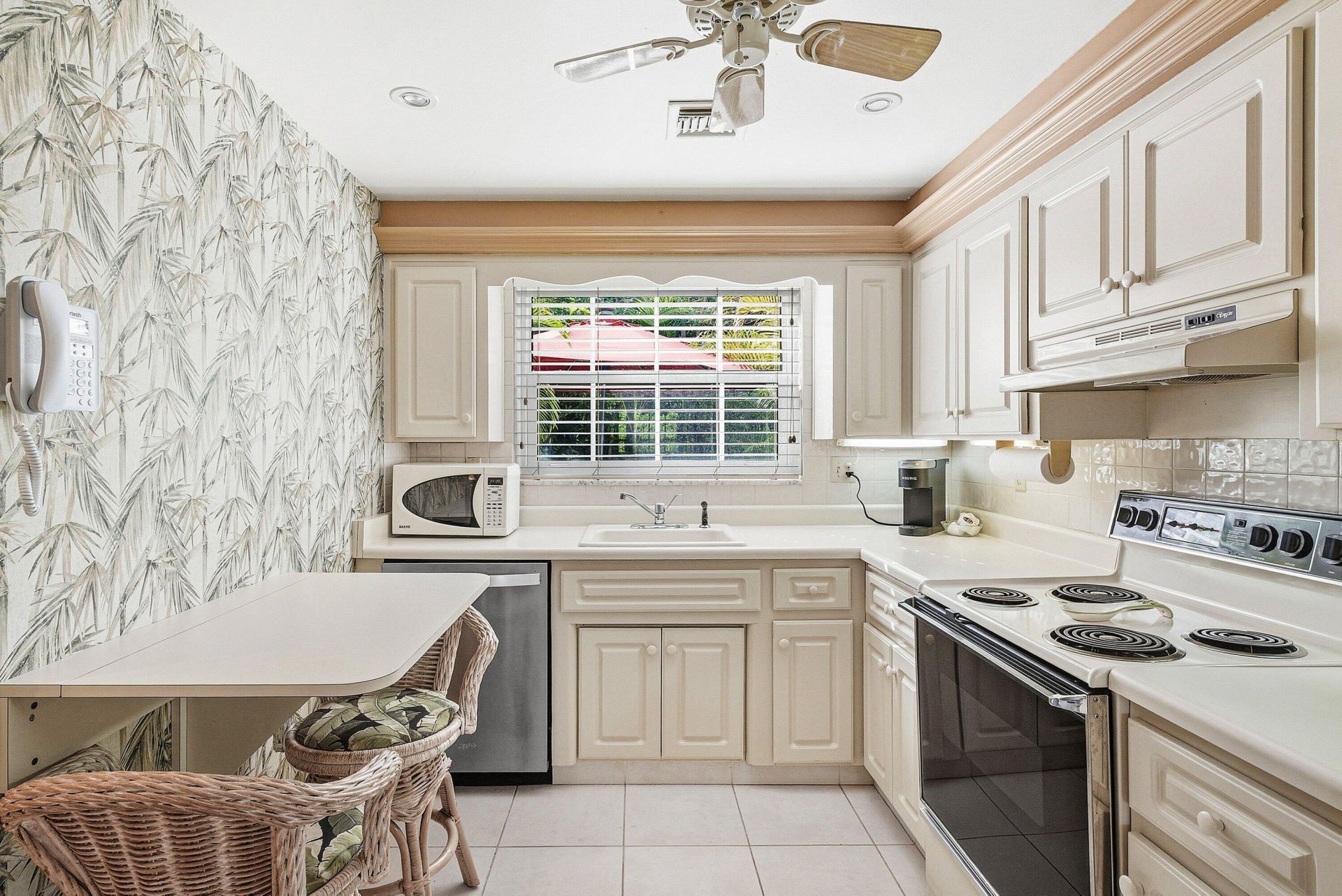 6590 N Ocean Boulevard, Unit 5, Ocean Ridge, FL 33435 Photo