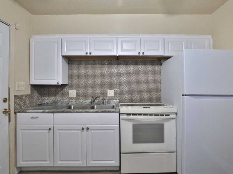 957 E 17th Avenue, Columbus, OH 43211 Photo 10