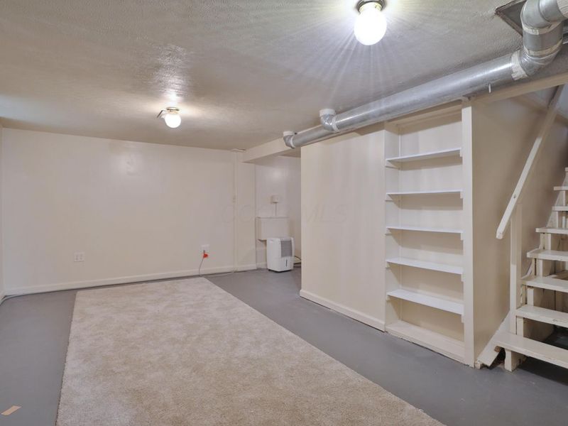 957 E 17th Avenue, Columbus, OH 43211 Photo 20