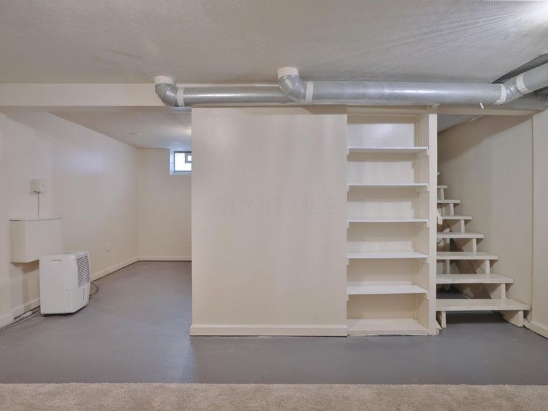 957 E 17th Avenue, Columbus, OH 43211 Photo 21