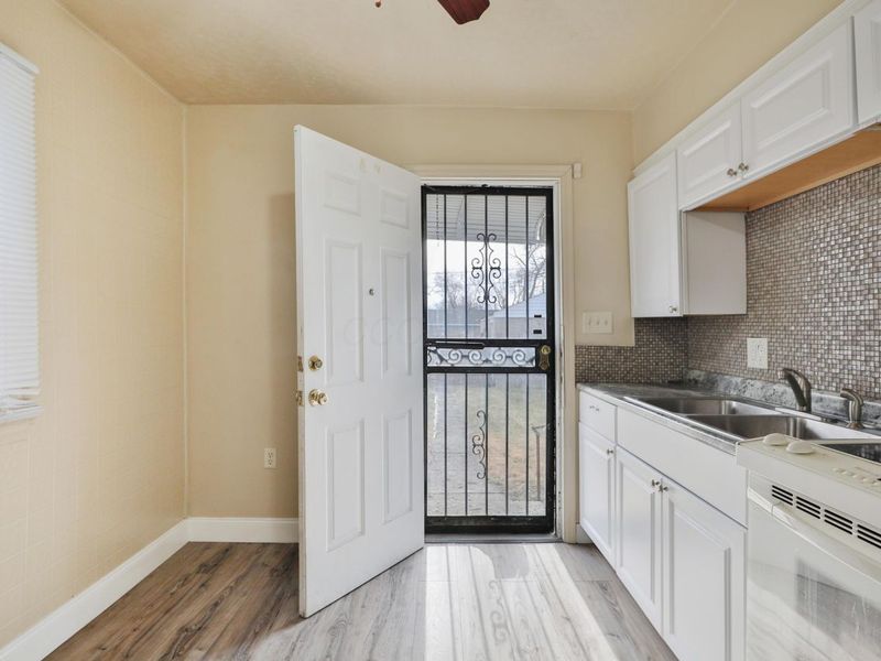 957 E 17th Avenue, Columbus, OH 43211 Photo 9