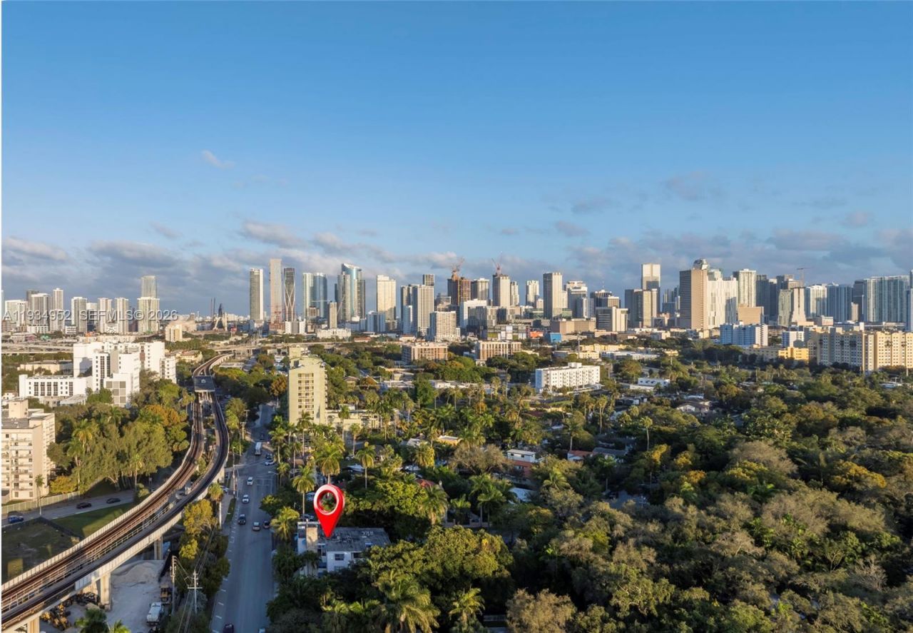 950 NW 11th St , Unit 3B, Miami, FL 33136 Photo