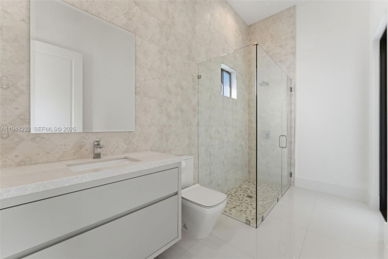 10005 SW 66th St, Miami, FL 33173 Photo