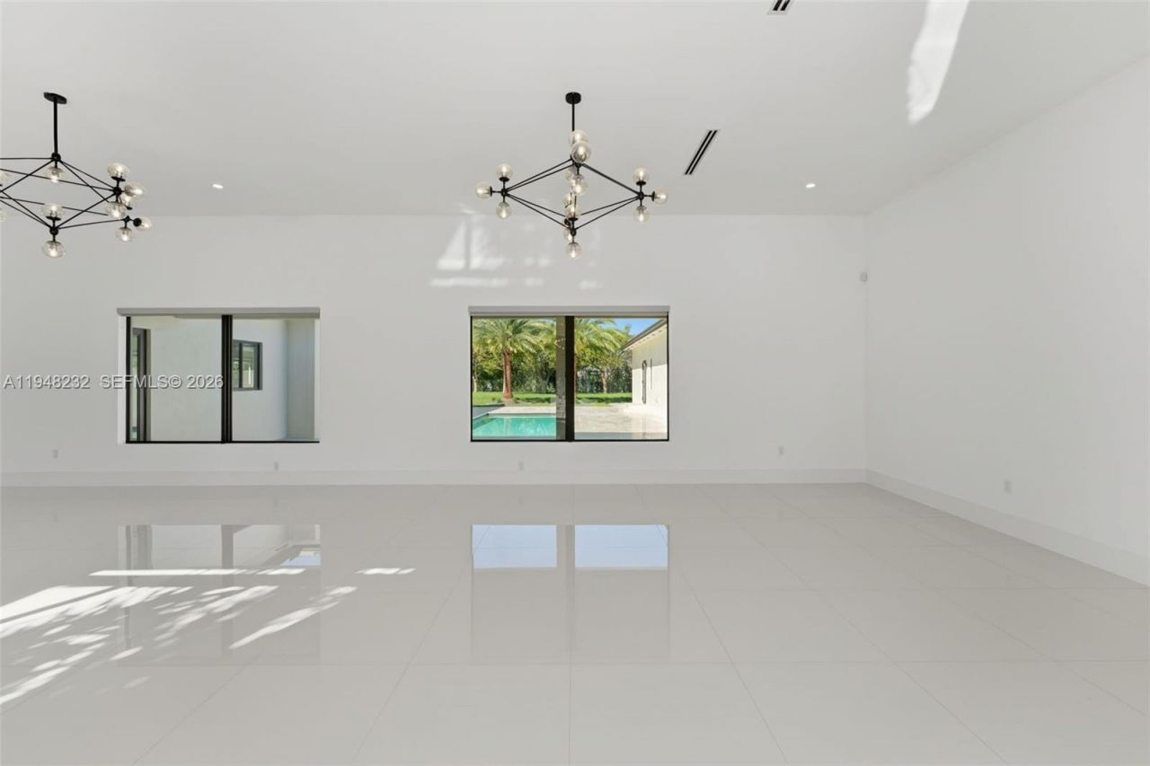 10005 SW 66th St, Miami, FL 33173 Photo