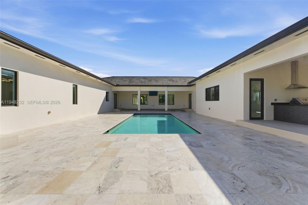 10005 SW 66th St, Miami, FL 33173 Photo