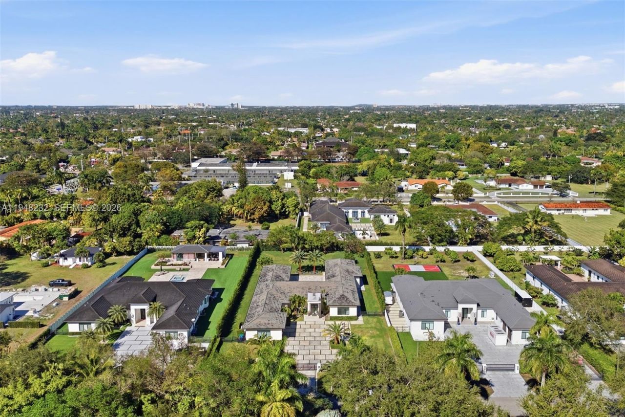 10005 SW 66th St, Miami, FL 33173 Photo