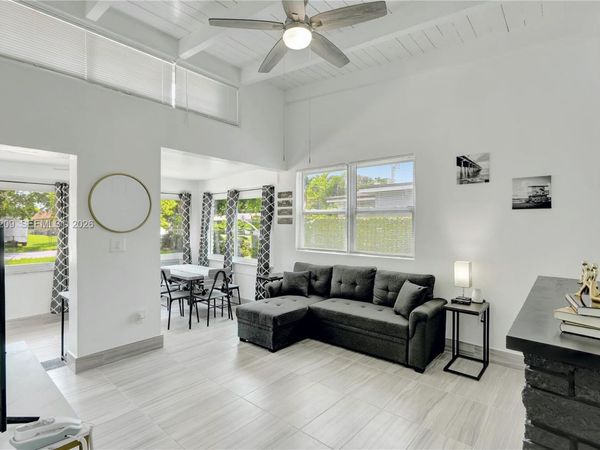 1205 NW 3rd Ave , Unit A, Fort Lauderdale, FL 33311