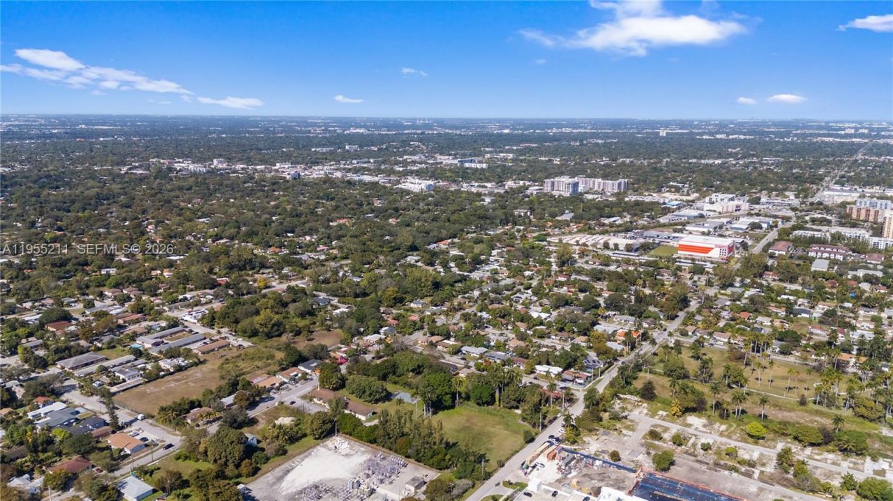 11303 NE 13 Av, Miami, FL 33161 Photo