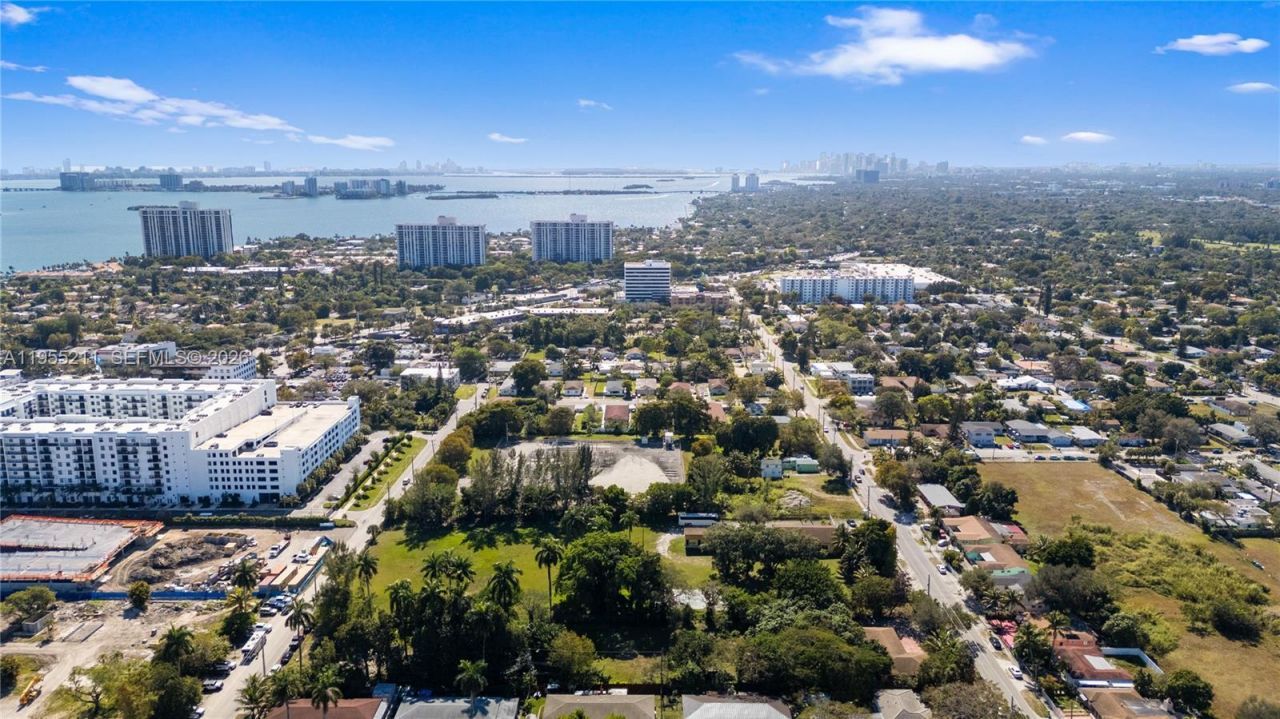 11303 NE 13 Av, Miami, FL 33161 Photo