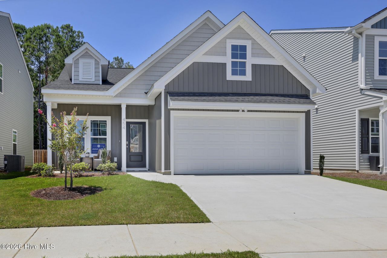 454 Galloping Foal Way Se, Bolivia, NC 28422 Main Photo