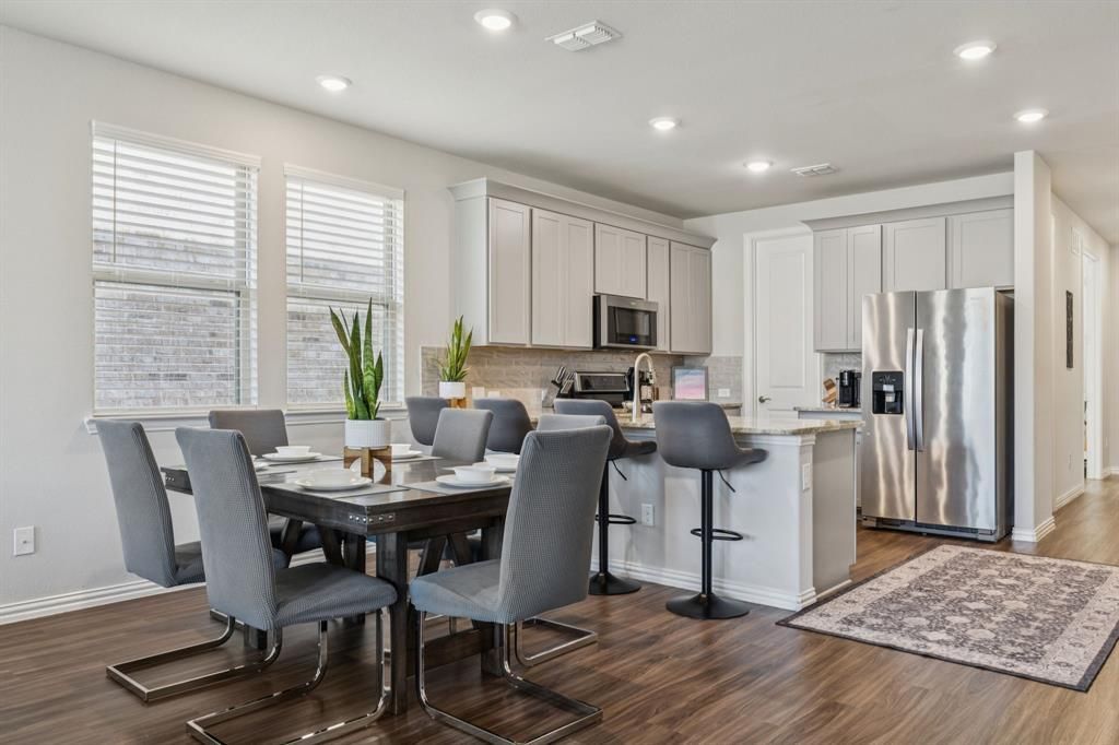 2015 Tawakoni Drive, Irving, TX 75062 Main Photo