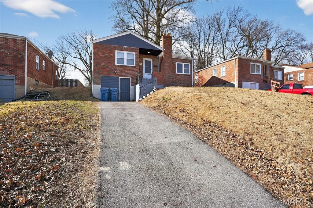 6625 Thurston Avenue, Berkeley, MO 63134 Main Photo