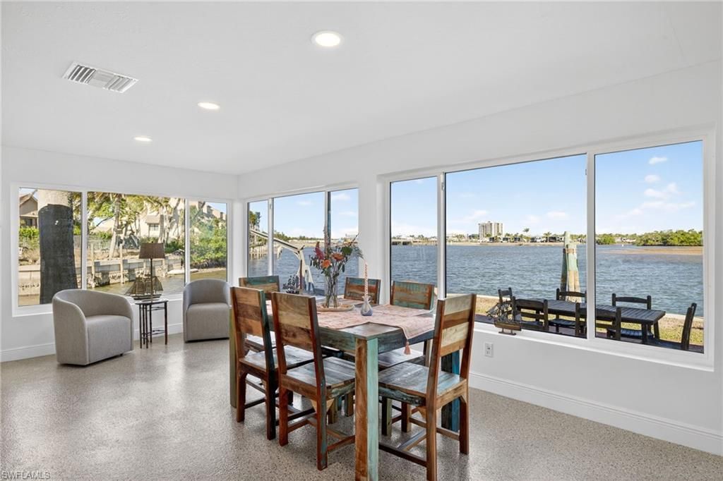 867 Oak St, Fort Myers Beach, FL 33931 Photo