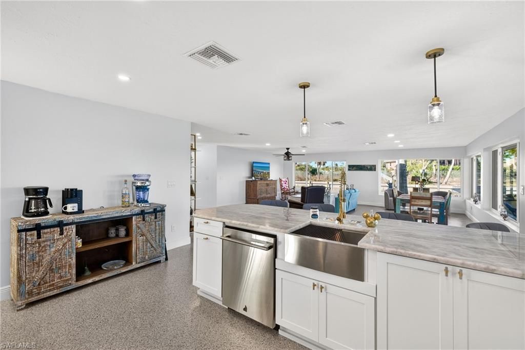 867 Oak St, Fort Myers Beach, FL 33931 Photo