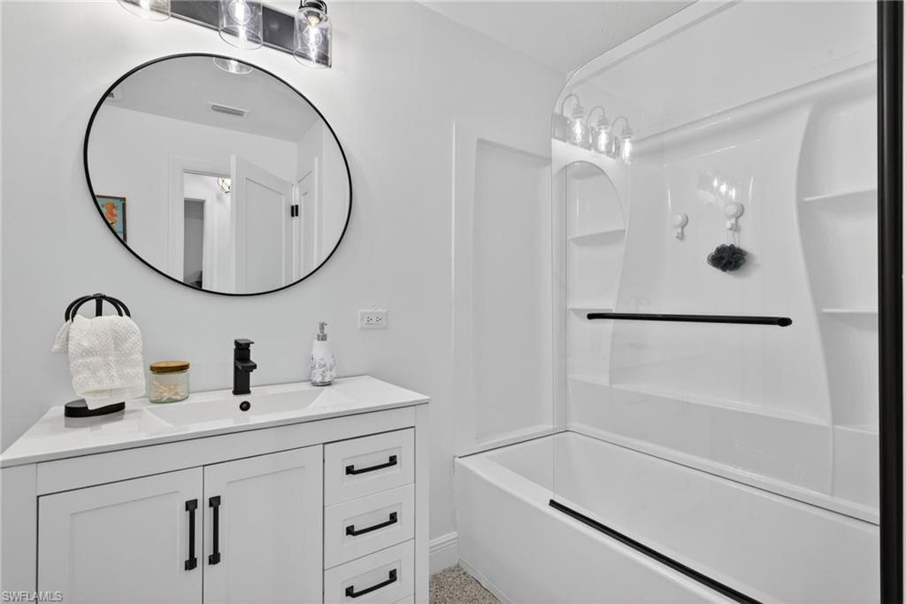 867 Oak St, Fort Myers Beach, FL 33931 Photo