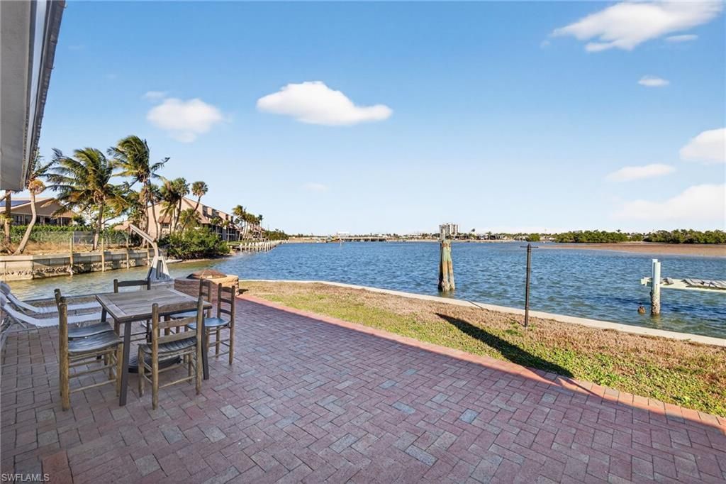 867 Oak St, Fort Myers Beach, FL 33931 Photo
