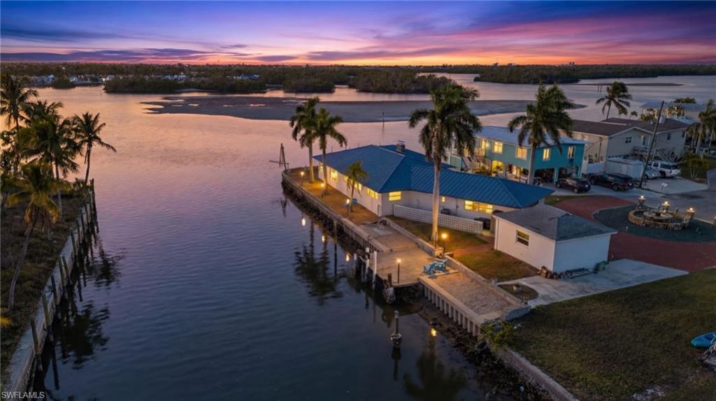 867 Oak St, Fort Myers Beach, FL 33931 Photo