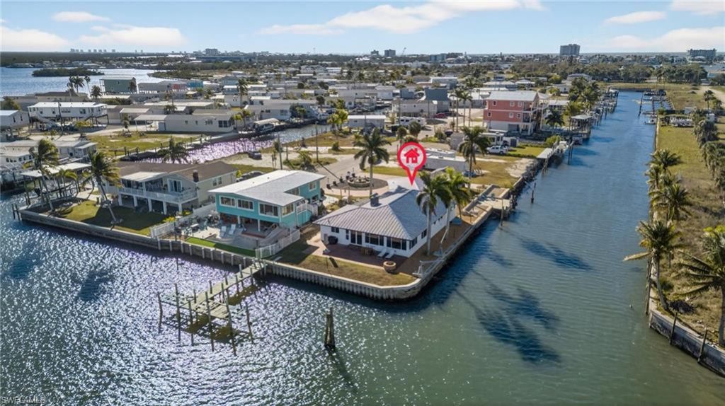 867 Oak St, Fort Myers Beach, FL 33931 Photo