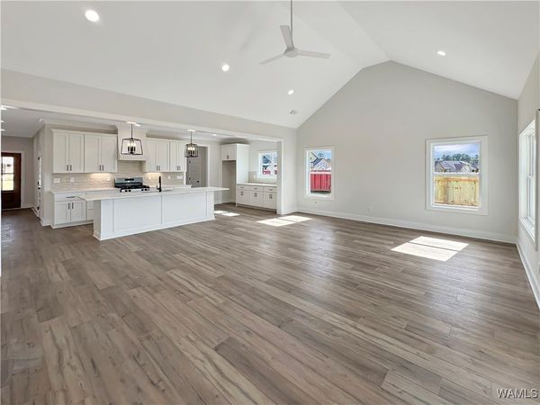 13742 Blackoak Drive, Northport, AL 35475