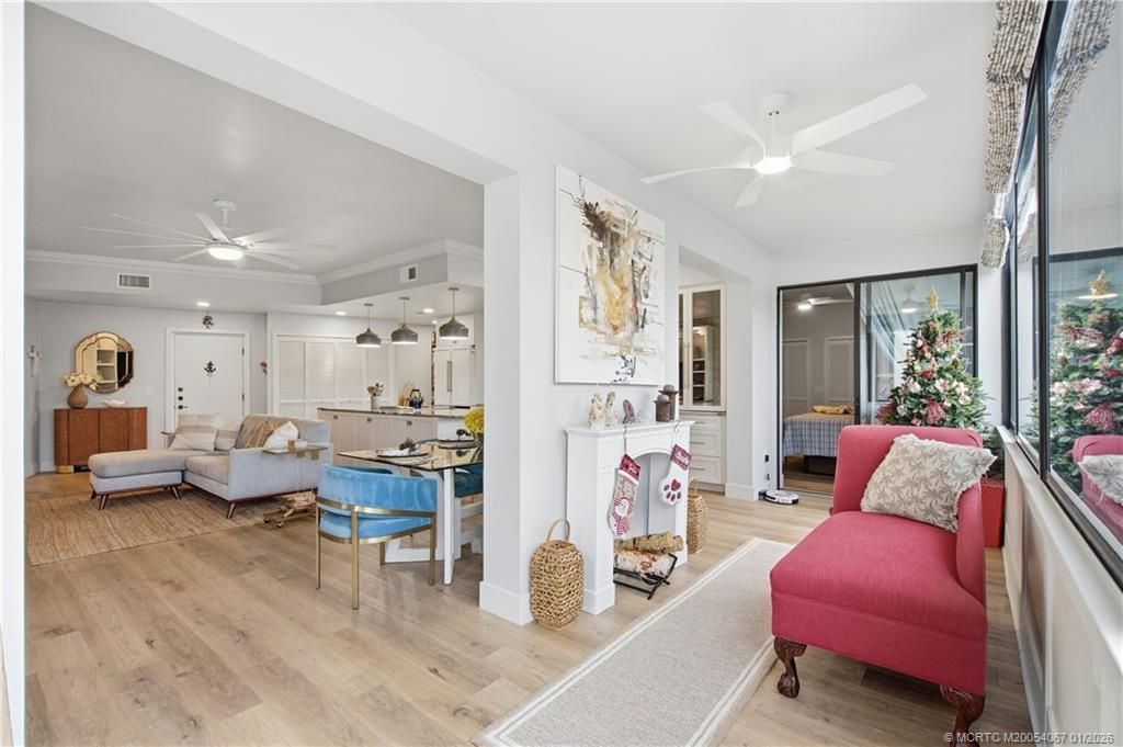 150 SE Four Winds Drive, Unit B208, Stuart, FL 34996 Photo