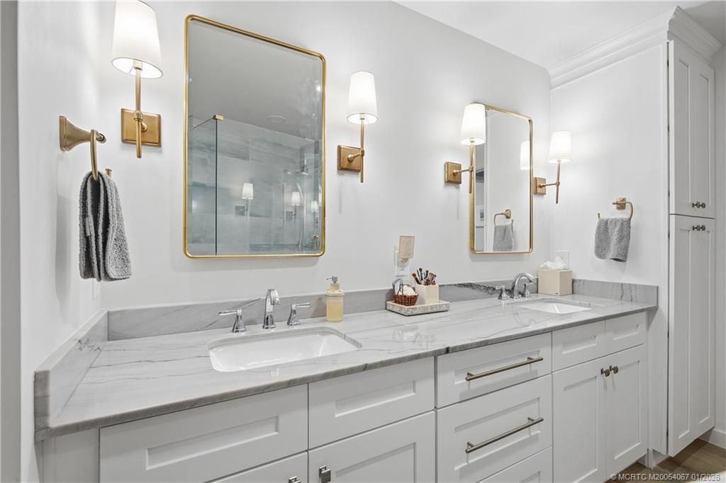 150 SE Four Winds Drive, Unit B208, Stuart, FL 34996 Photo